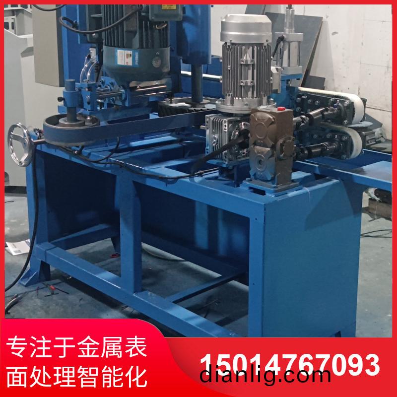 自(zi)動側麵(mian)砂光(guang)機(ji)廠傢