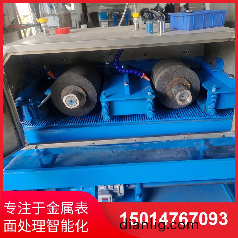 二砂二輪(lun)輸送水(shui)磨機銷(xiao)售(shou)