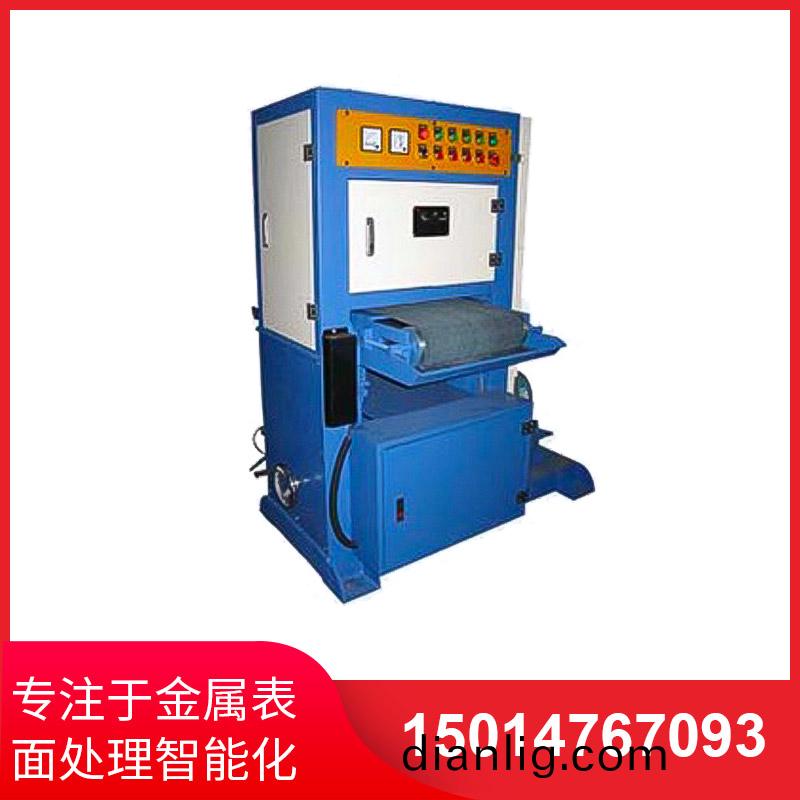 400寬(kuan)闆(ban)材(cai)拉絲(si)機